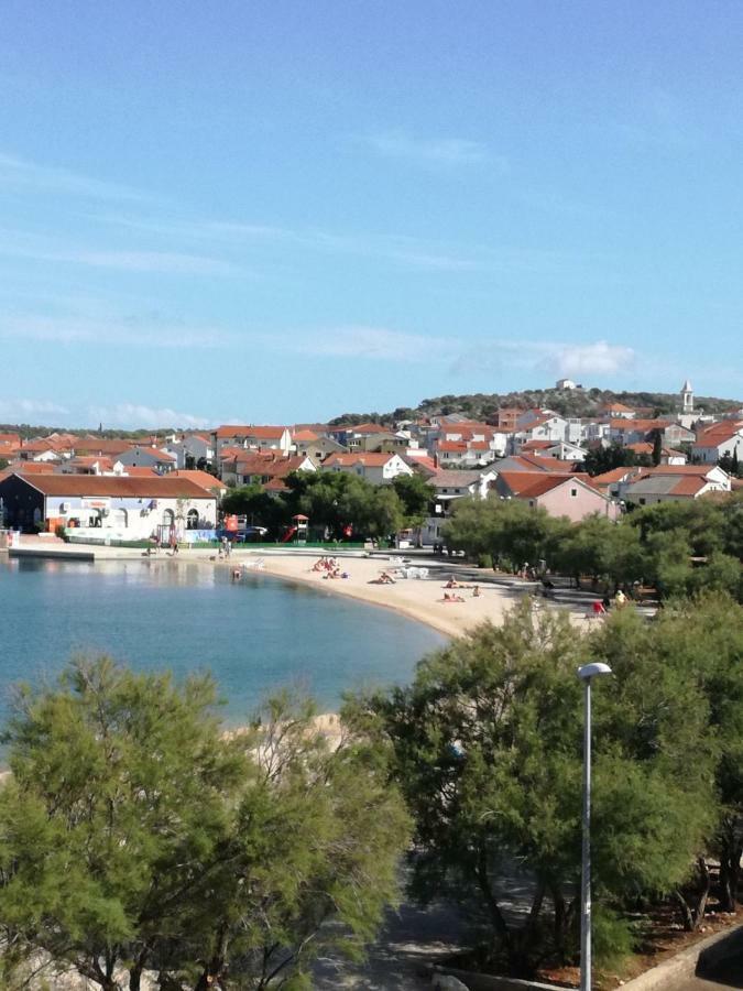 apartman Klara Murter Bagian luar foto