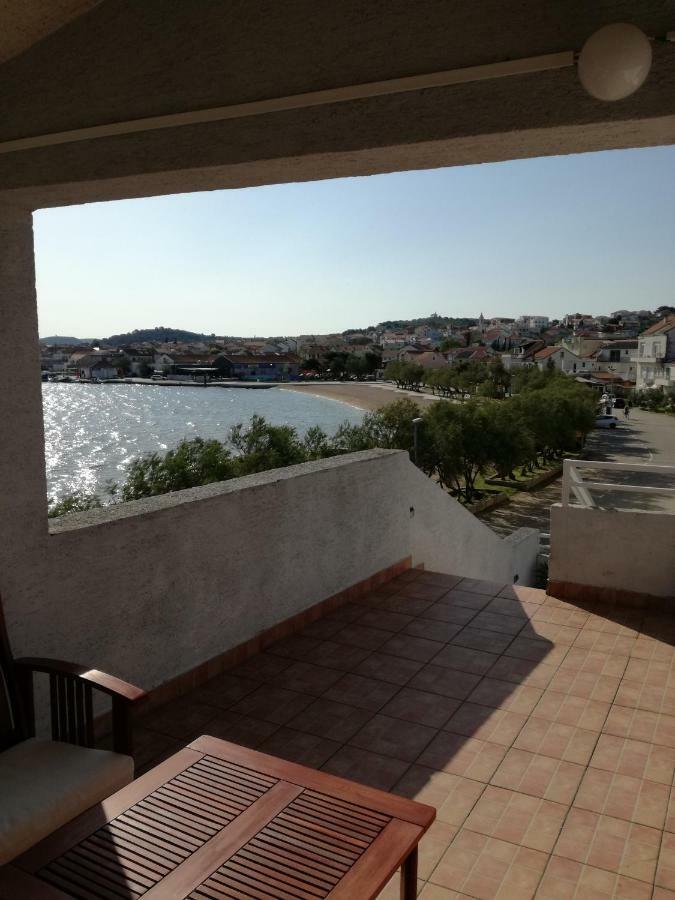 apartman Klara Murter Bagian luar foto
